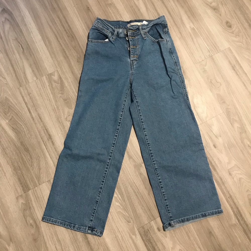 Mile high cropped wide leg Levi jeans
